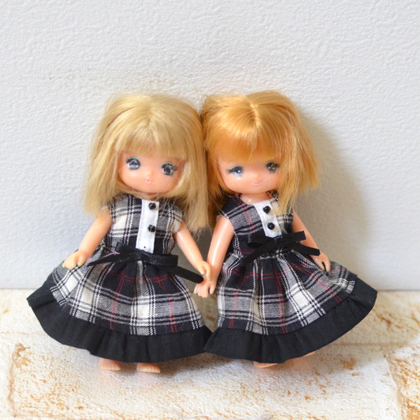 ミキちゃんマキちゃん オビツ11さんサイズのワンピース Pta活動は大変ですねえ リカちゃん服ハンドメイド りんごぽんのおうち 札幌市