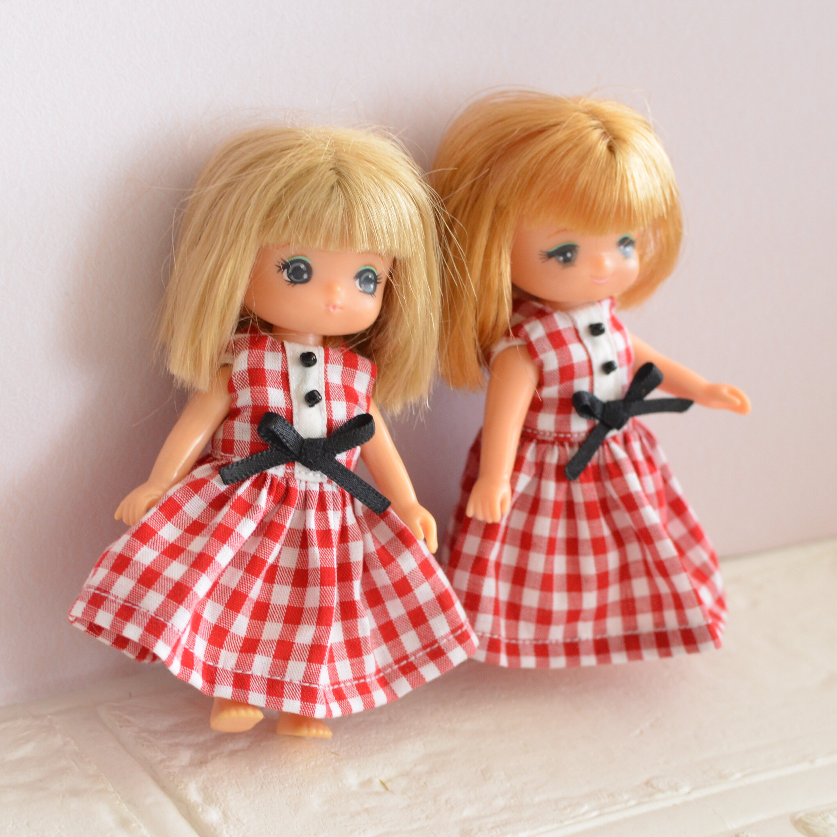 11cmドールサイズのチェックのワンピース/北海道民ですが、雪が