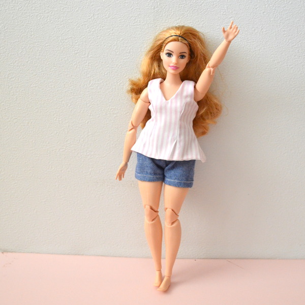 ヨガバービーちゃんのお洋服セット 歯列矯正にも色々あるのですね リカちゃん服ハンドメイド りんごぽんのおうち 札幌市