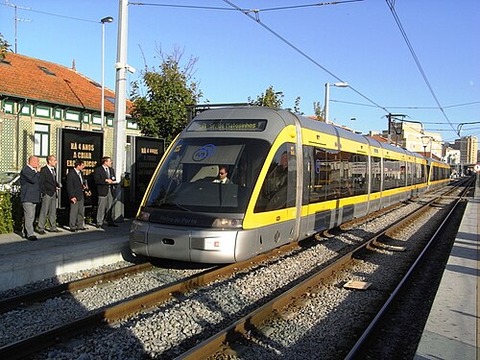 Metro_de_Oporto_(2928285619)