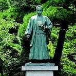 土方歳三像（高幡不動）