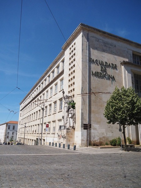 ポルトガル旅行20260607_155548P0741(Faculdade de Medicina医学部)