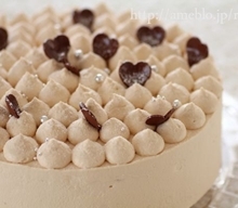 ホワイトチョコとキャラメルクリームケーキ