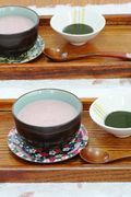 こしあんの柔らかとろとろムース　抹茶ソース