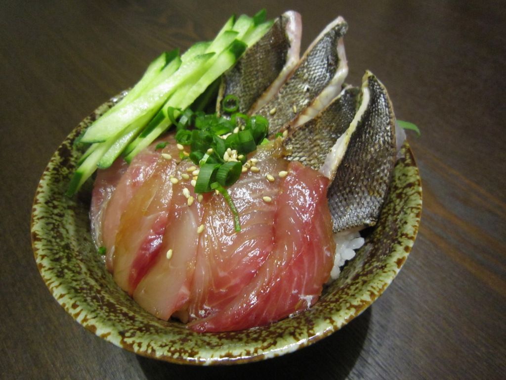 イサキ料理 漬けと炙りの2色丼 りんりんパパの釣行 ぐるめ 生活日記