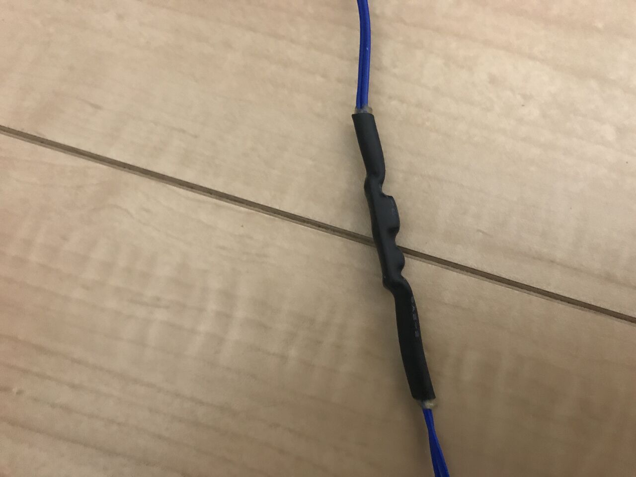 Co2用電磁弁が壊れたので分解してみる 水槽にやったことを忘れないように書いておくブログ