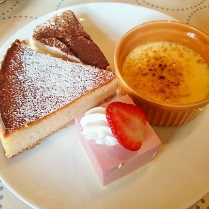 イルローザケーキバイキング むーらんるーじゅ イルローザケーキバイキング むーらんるーじゅ