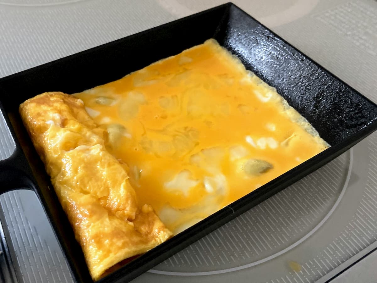 たまご焼きを作る