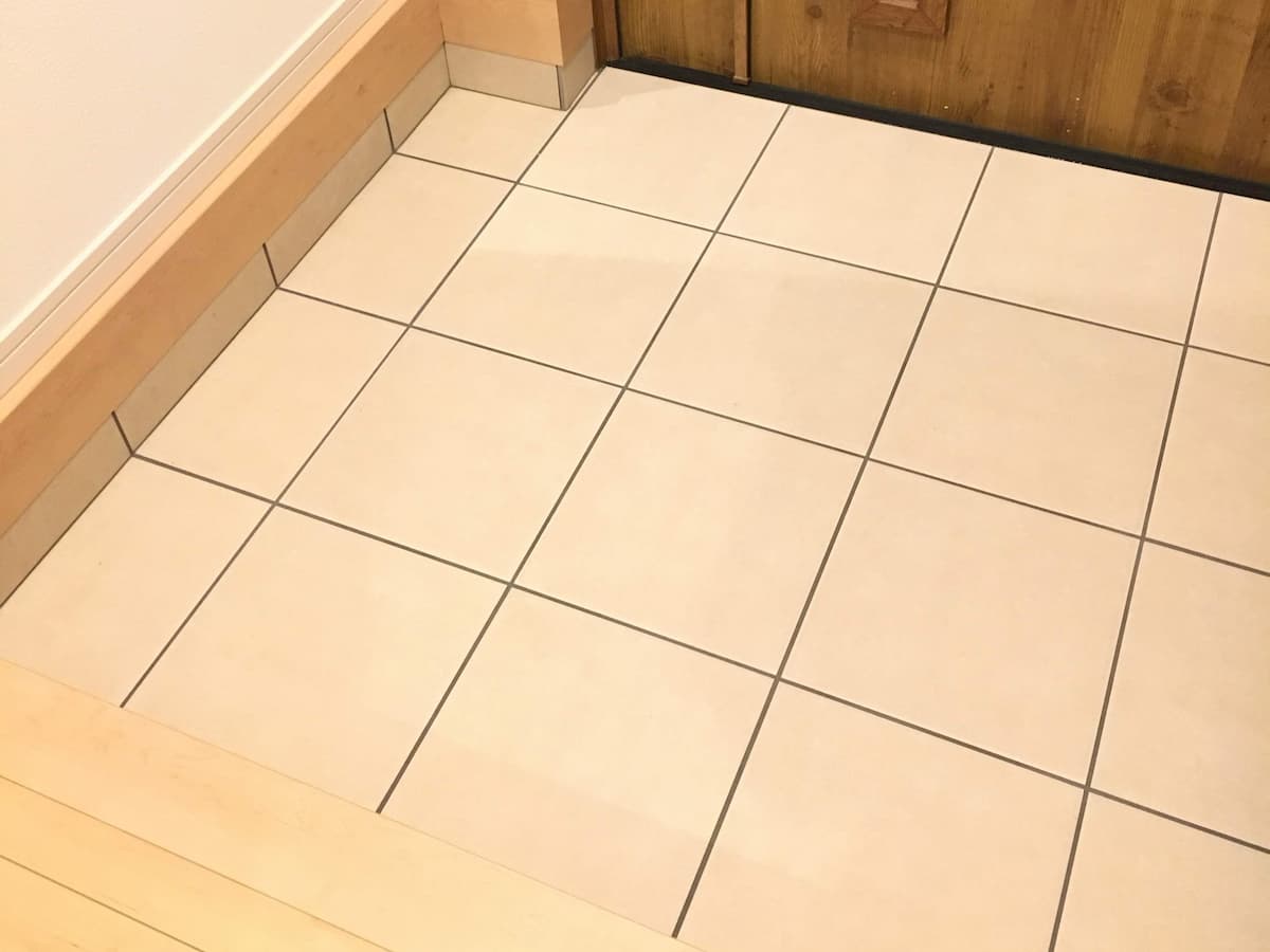 玄関掃除
