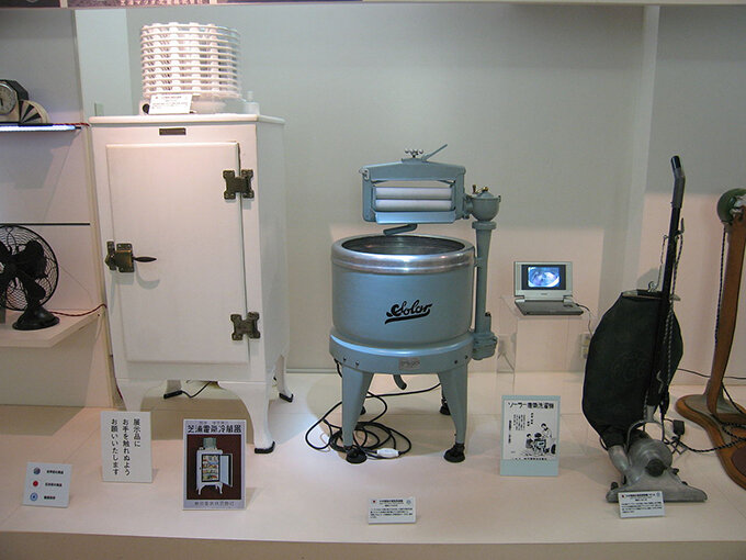 1280px-Japans_First_Electric_productsa