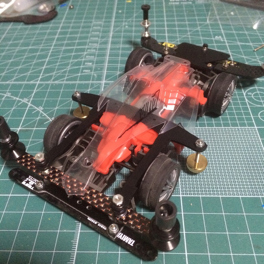 作ってみよう！』第七弾:軽量化提灯「R提灯」 : 教習所の指導員とミニ四駆