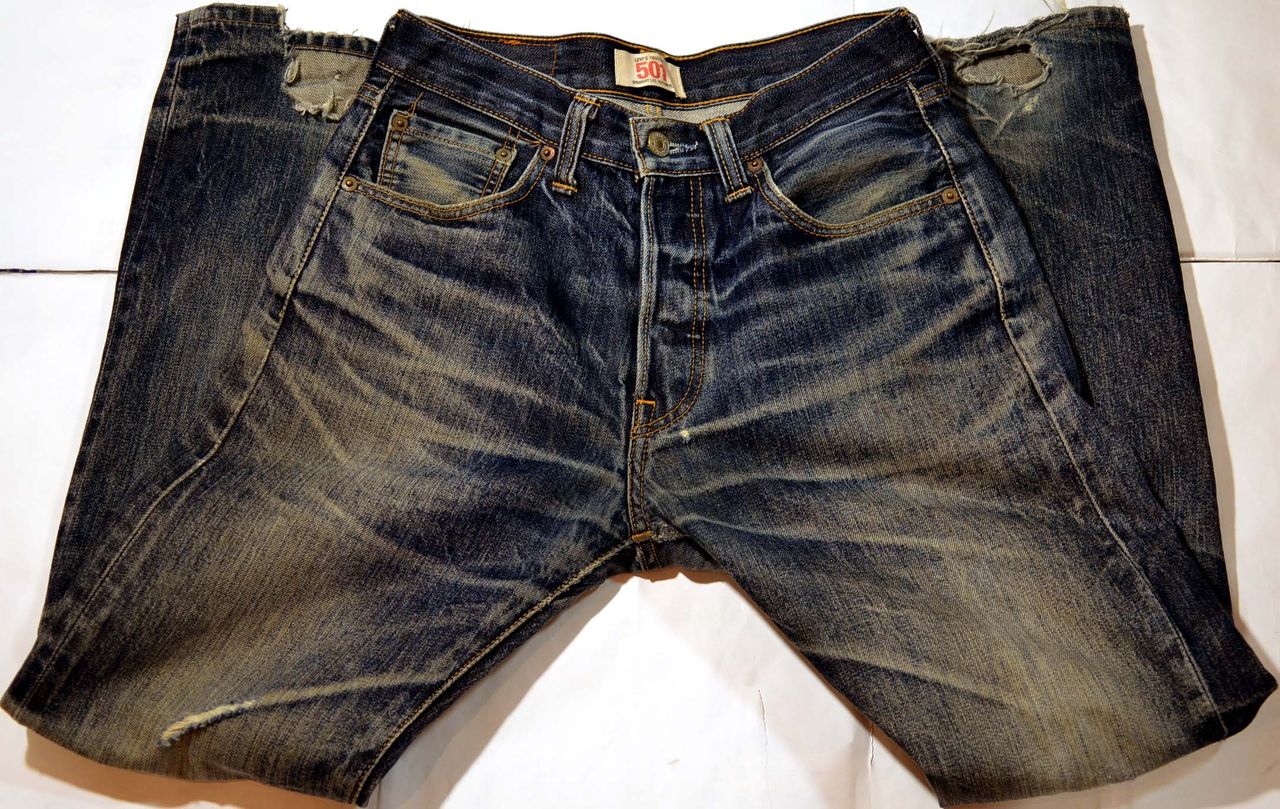 t67/LEVIS501☆色落ちスーパースペシャル!ドス黒縦落ち 超絶ハチノス