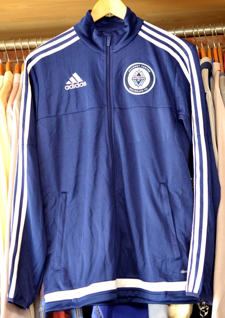 T975 Adidas アディダス ジップアップ ジャージ サッカー 新品 ジーンズリペア チェーンステッチの裾直し承ります Repair Vintage Juke Box