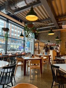 LINE_ALBUM_20250917展示会ショーディッチエリア_250929_1