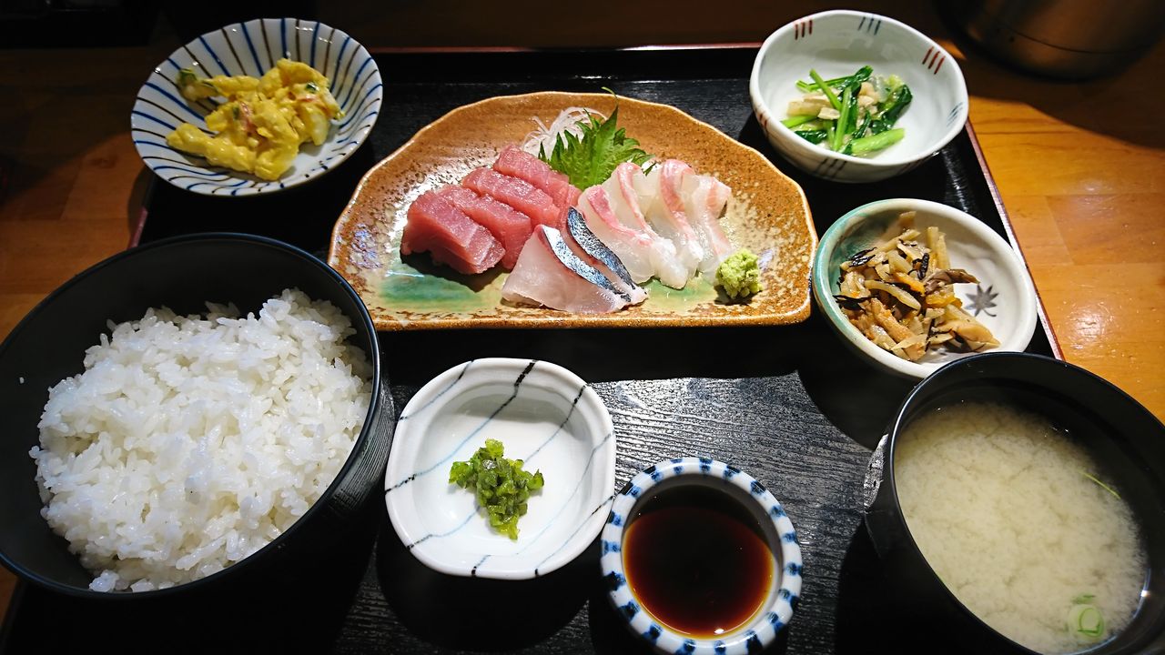 りしのカレーとお酒と美味しい物の本棚