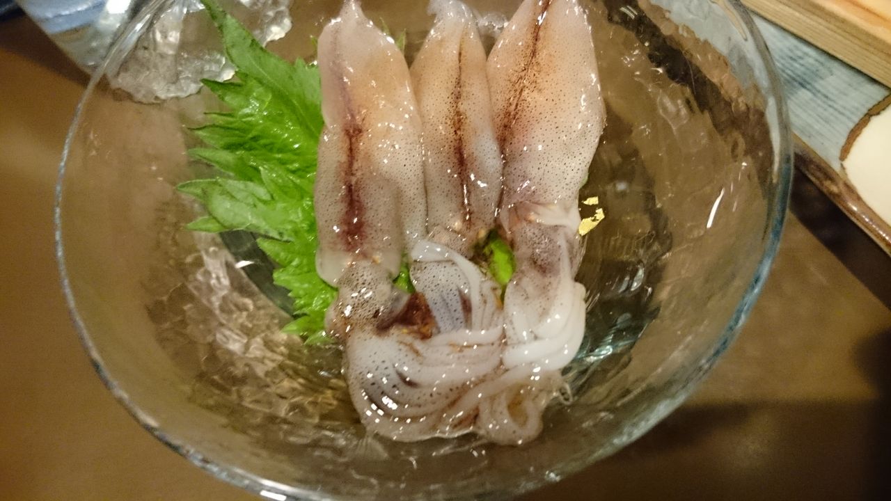 千代田区 馬喰町 遊月亭 その49 りしのカレーとお酒と美味しい物の本棚