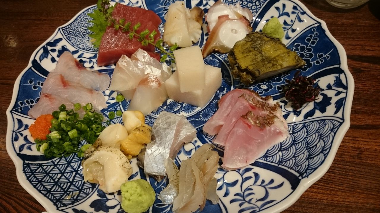 船橋市 船橋 こみや その26 りしのカレーとお酒と美味しい物の本棚 船橋市 船橋 こみや その26 りしのカレーとお酒と美味しい物の本棚