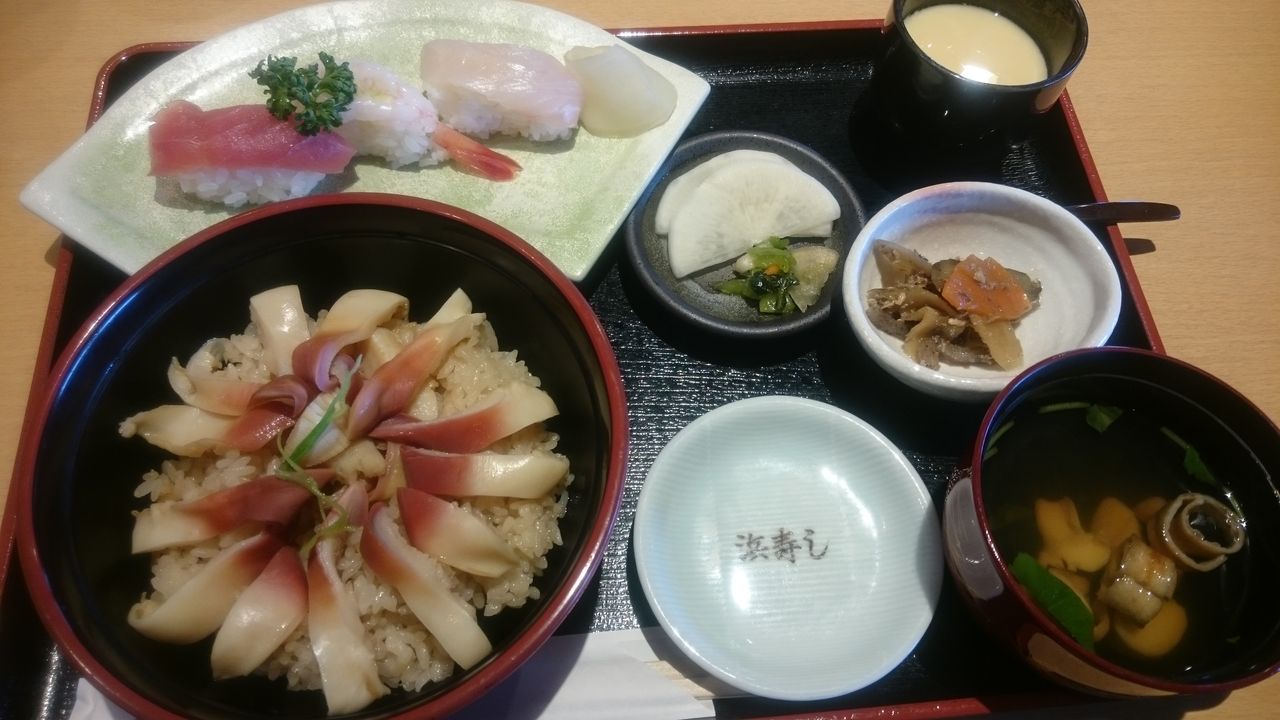 宮城県亘理郡亘理町 逢隈 浜寿し りしのカレーとお酒と美味しい物の本棚 宮城県亘理郡亘理町 逢隈 浜寿し りしのカレーとお酒と美味しい物の本棚