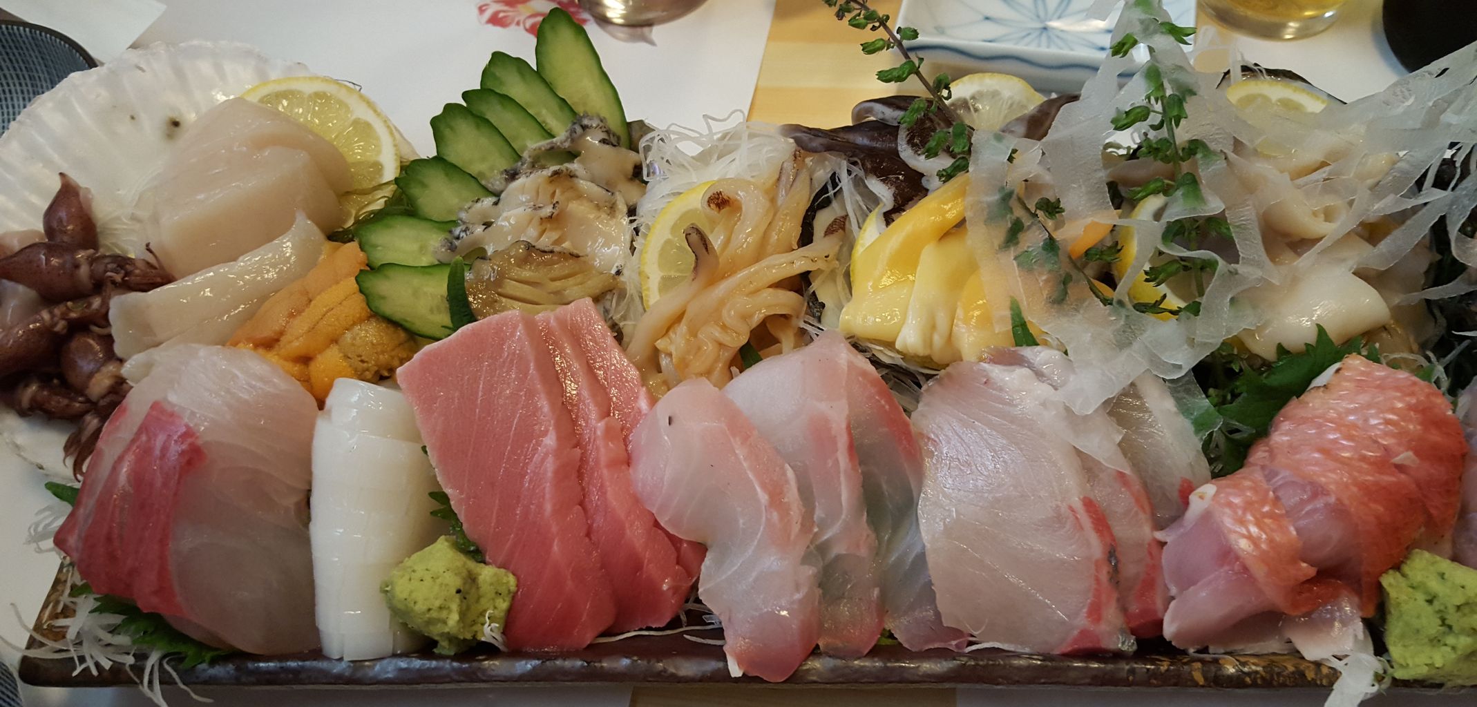 江戸川区 西葛西 魚河岸寿司 りしのカレーとお酒と美味しい物の本棚