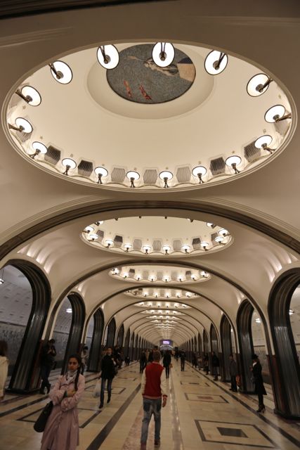 メトロ マヤコフスカヤ駅 りすりす通信モスクワ支局 メトロ マヤコフスカヤ駅 りすりす通信モスクワ支局
