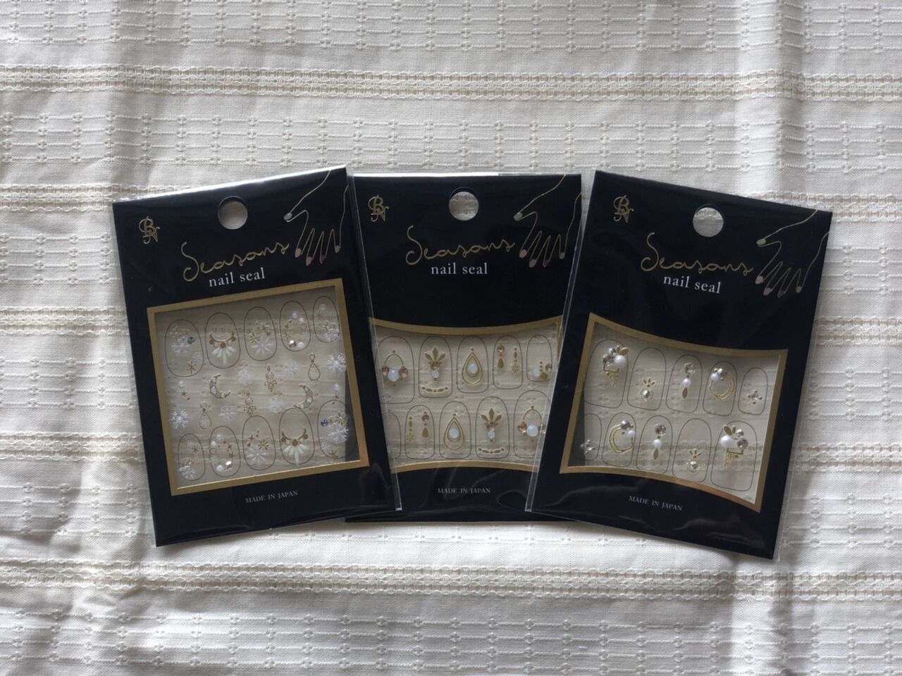 Loftで見つけたネイルパーツシール 貼るだけ簡単 低コストで高見えセルフネイル Rithu Blog Loftで見つけたネイルパーツシール 貼るだけ簡単 低コストで高見えセルフネイル Rithu Blog