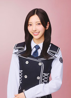 アー写_小西夏菜実_17th