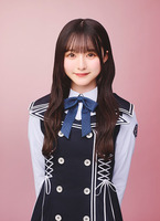 アー写_片山紗希_17th