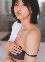 渡邉理佐_ランジェリー1