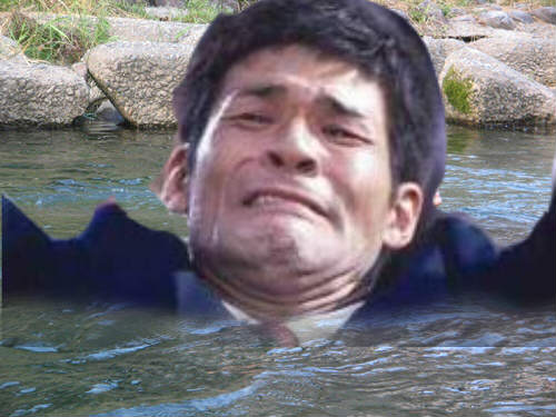 4652
