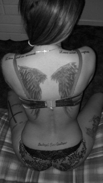 hot_and_hardcore_tattooed_girls_640_02