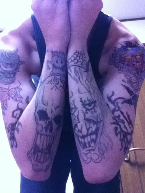 ボールペンでタトゥーかいた ラジック