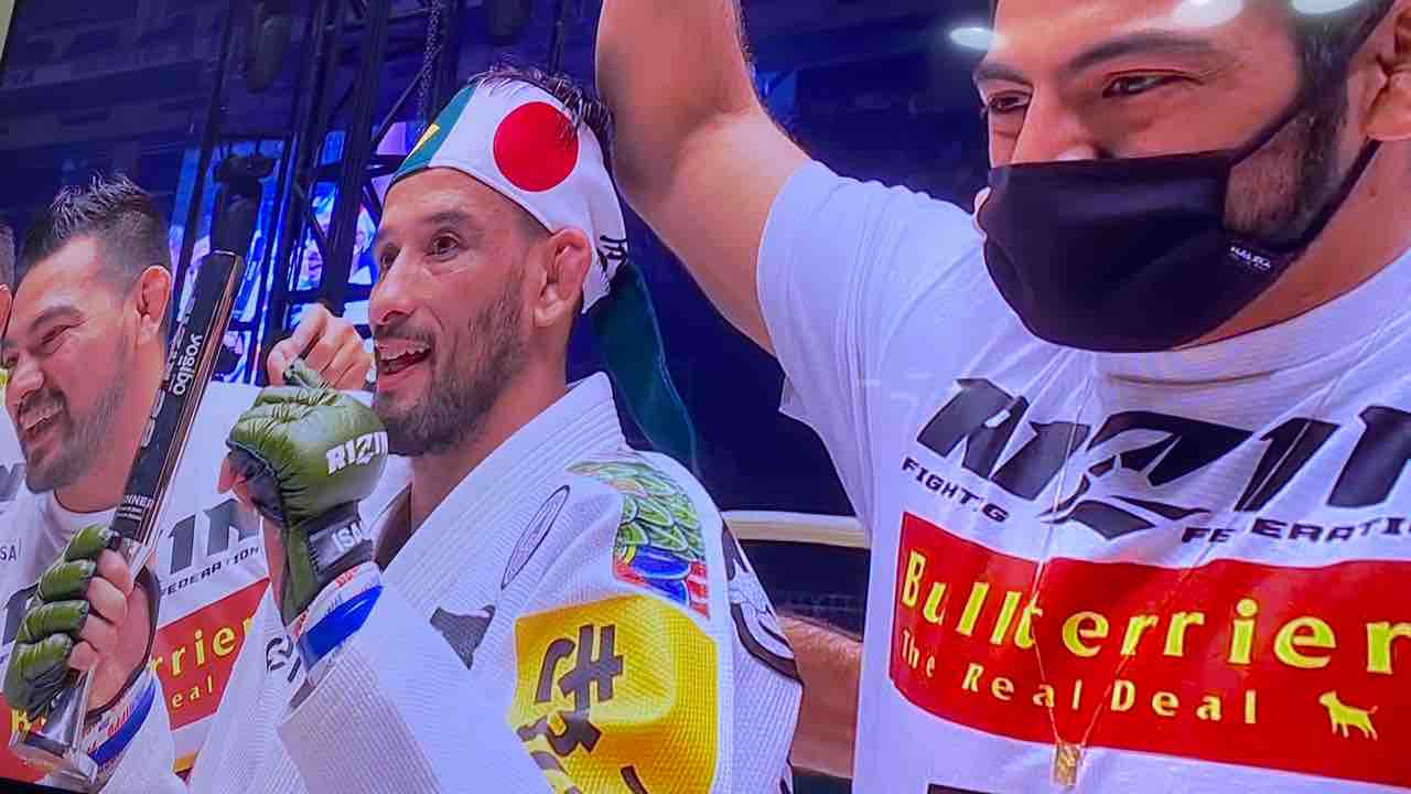 クレベルコイケ選手 朝倉未来選手から三角絞めで一本勝ち ブラジリアン柔術アカデミーrjj 埼玉県 上尾 桶川 格闘技ジム