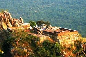 立正佼成会館山教会