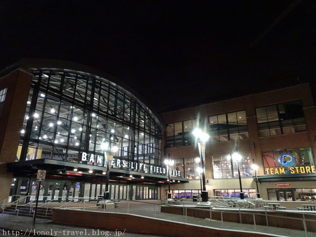 ¥Ð¥ó¥«¡¼¥º¡¦¥é¥¤¥Õ¡¦¥Õ¥£¡¼¥ë¥É¥Ï¥¦¥¹¡ÊBankers Life Fieldhouse¡Ë