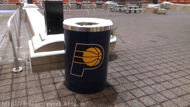 ¥Ð¥ó¥«¡¼¥º¡¦¥é¥¤¥Õ¡¦¥Õ¥£¡¼¥ë¥É¥Ï¥¦¥¹¡ÊBankers Life Fieldhouse¡Ë
