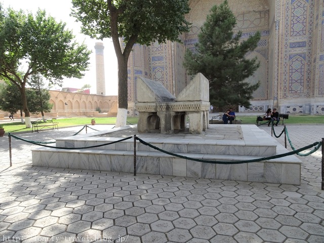 ¥Ó¥Ó¥Ï¥Ë¥à¡¦¥â¥¹¥¯¡ÊBibi-Khanym Mosque¡Ë