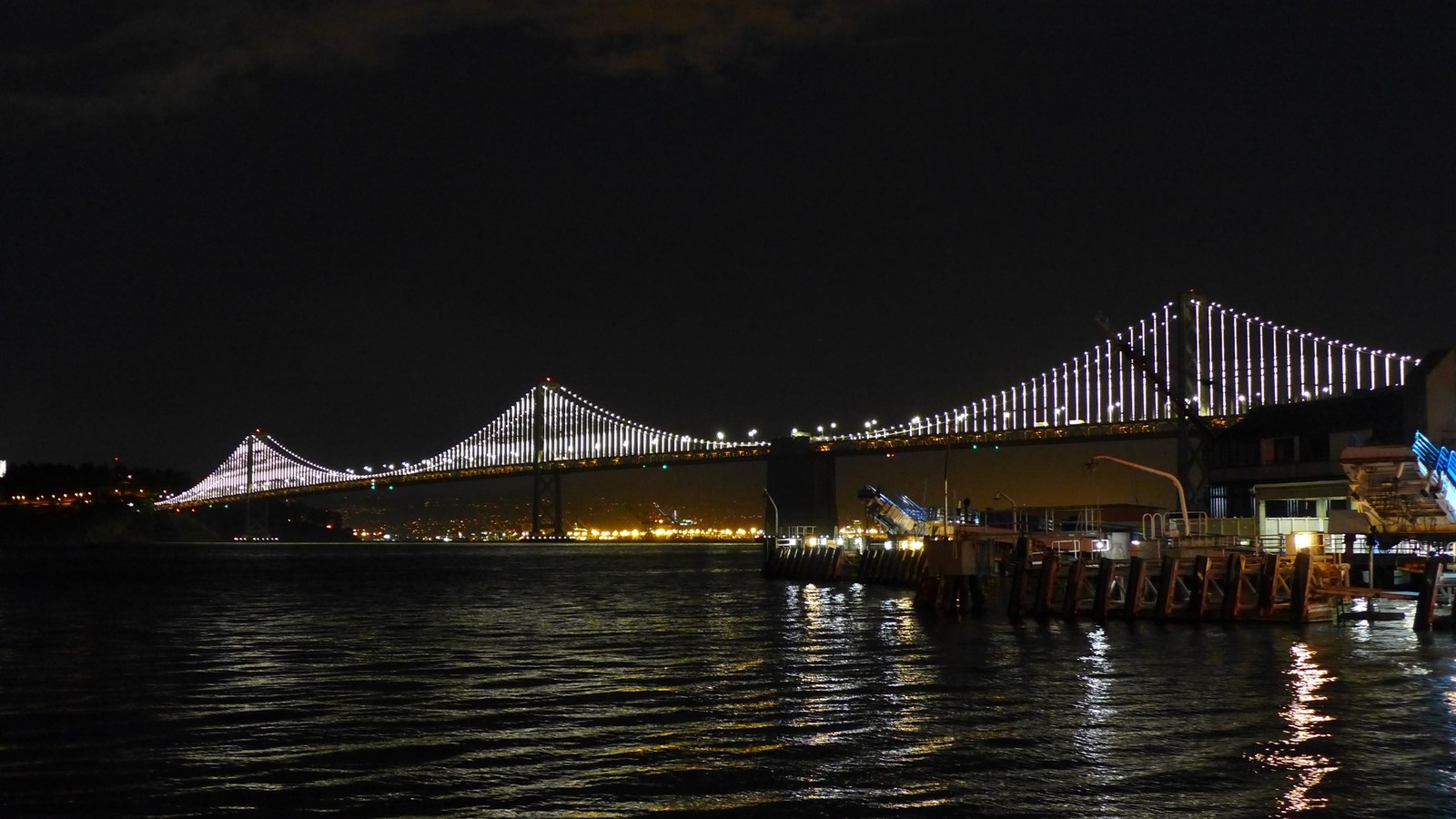 サンフランシスコ旅行記28 最後の夜をケーブルカーで移動しまくってベイ ブリッジの夜景を見て締める ロンリートラベル 海外個人旅行記