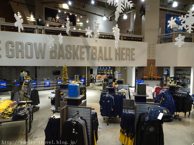 ¥Ð¥ó¥«¡¼¥º¡¦¥é¥¤¥Õ¡¦¥Õ¥£¡¼¥ë¥É¥Ï¥¦¥¹¡ÊBankers Life Fieldhouse¡Ë