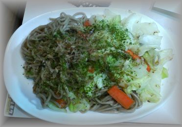 気の向くままに 言いたい放題 日本そばを使った 焼きそば 気の向くままに 言いたい放題 日本そばを使った 焼きそば