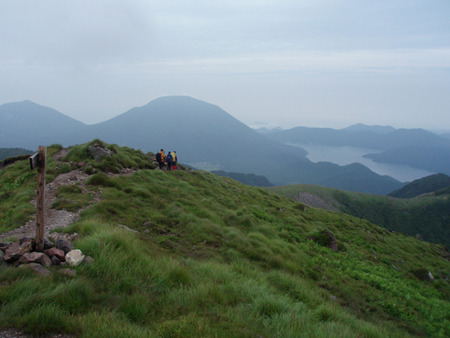 男体山と中禅寺湖