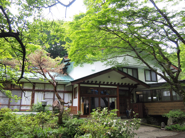 峯雲閣