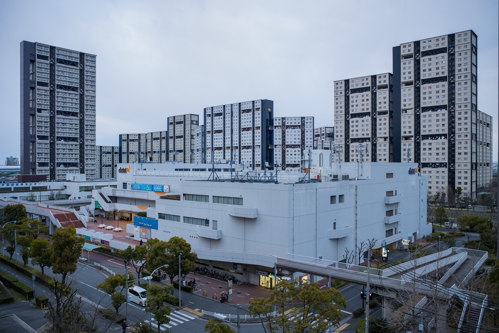 D7691016-46F9-4987-9DCE-84BE88AAE68C