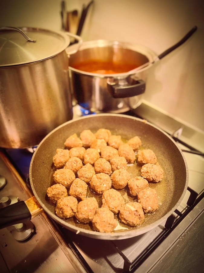 11EB4DFA-AC6E-4C6C-8731-EED8274D9484