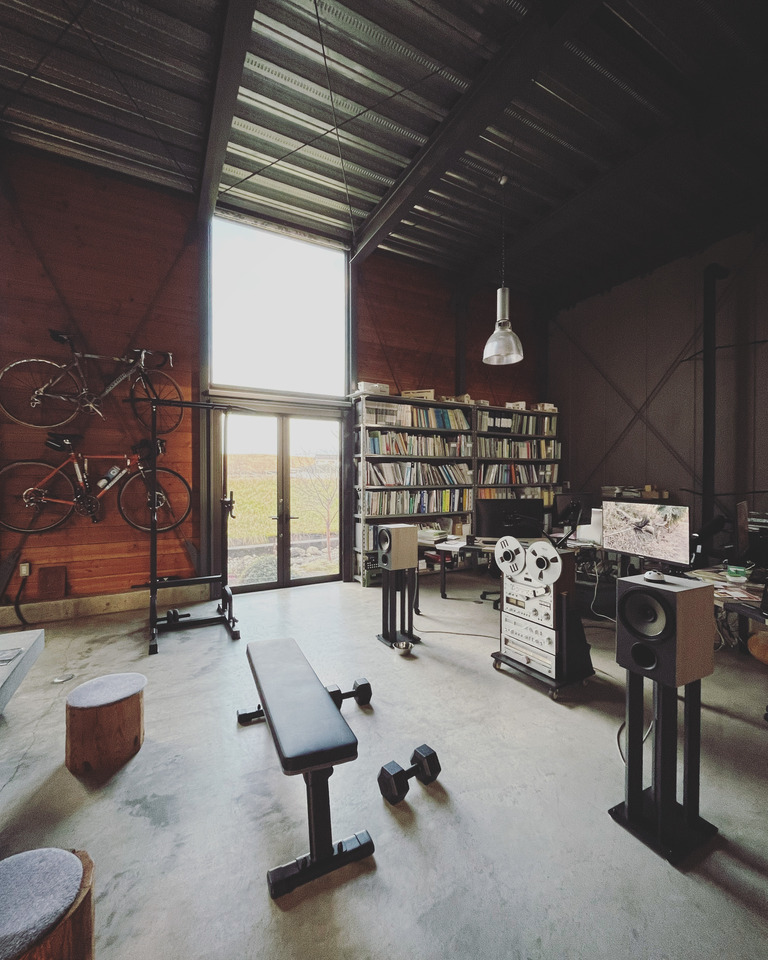 49168687-44A1-4445-A8F7-2A23F934A835