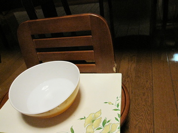 食事テーブル
