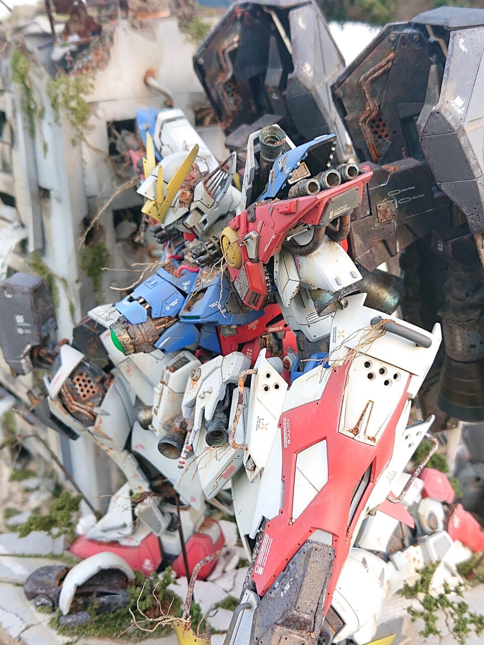 ウイングガンダムゼロ ボロボロの姿で発見される ロボアニ速報