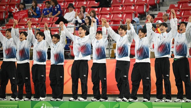 【爆笑】韓国さん、サッカー男子代表が馬鹿騒ぎしたせいでアジア大会優勝による兵役免除廃止へｗｗｗｗｗｗｗｗｗ