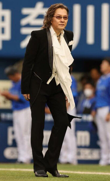 米米石井竜也、延長12回のため試合後ライブ中止も「最後まで残ったファンに拍手！野球最高！」と挨拶