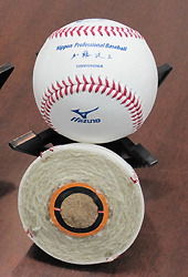 20111004k0000m050052000p_size5