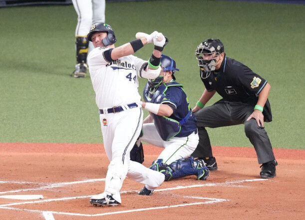 昨日のオリックス 4番頓宮←これ